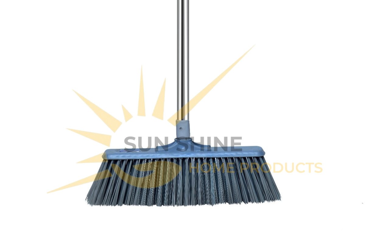 Floor cleaning brush